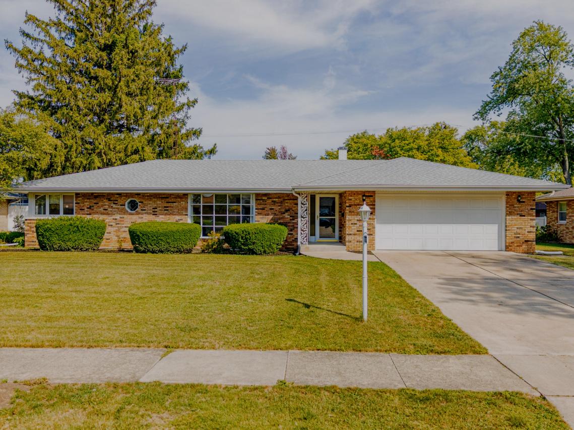 712 Homestead Pl., Joliet, IL 60435