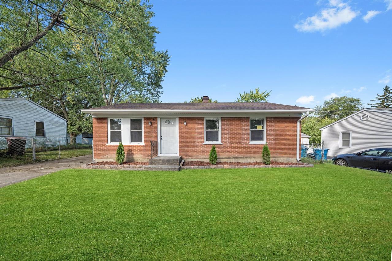 21636 Clyde Ave., Sauk Village, IL 60411