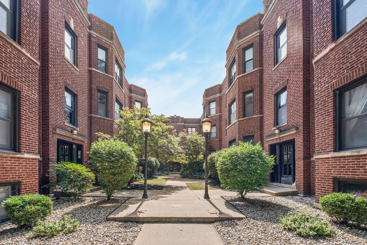 903 W Cornelia Ave. #1N, Chicago, IL 60657