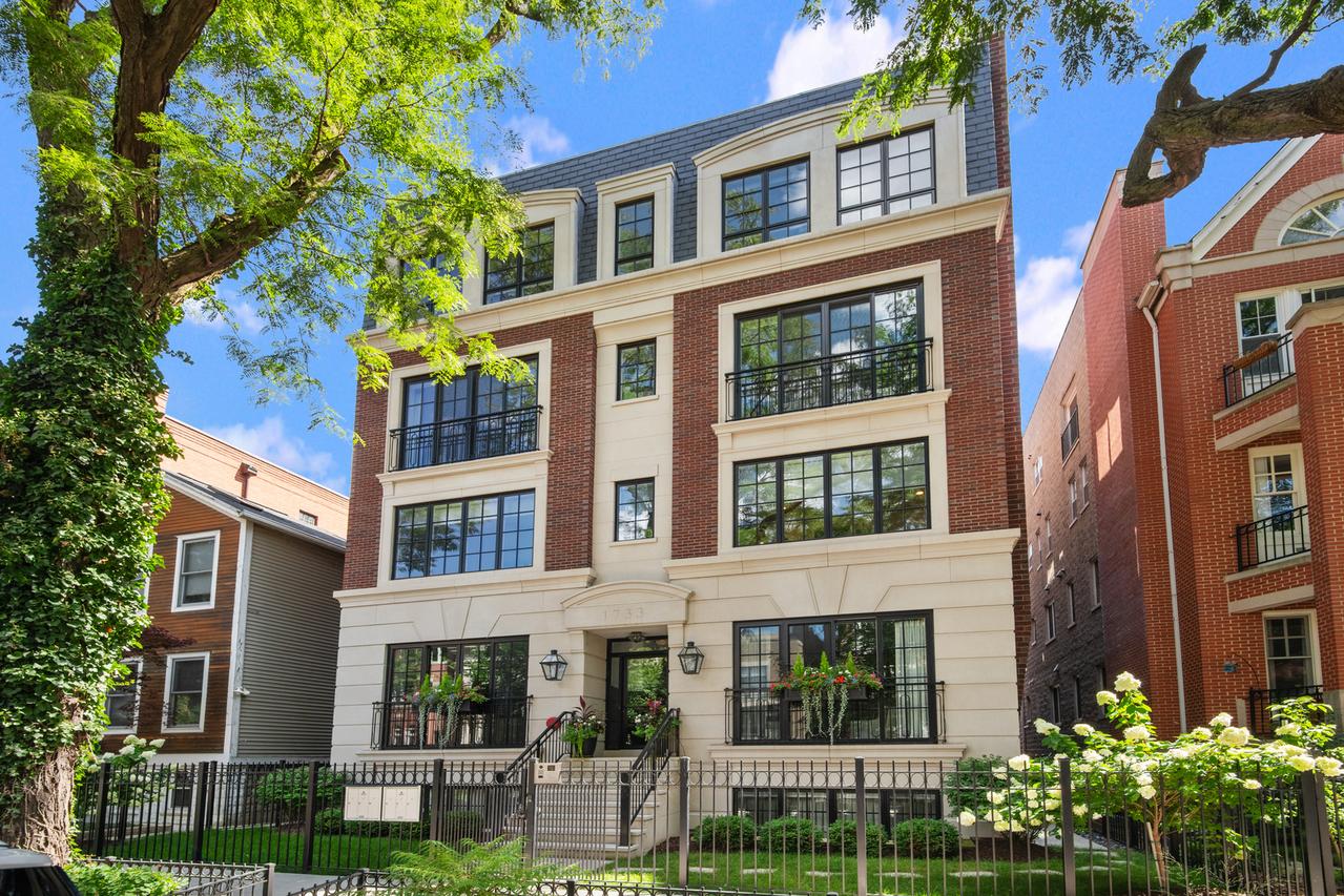 1733 N Mohawk St. #3N, Chicago, IL 60614