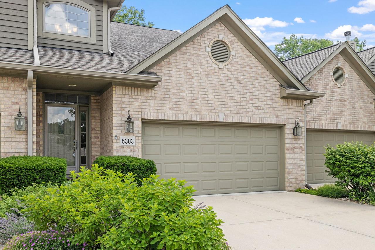 5303 Commonwealth Ave., Western Springs, IL 60558