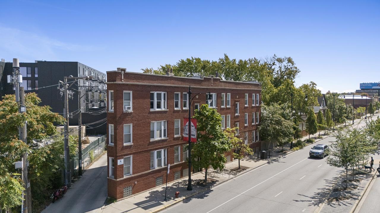 3131 N Western Ave. #2, Chicago, IL 60618