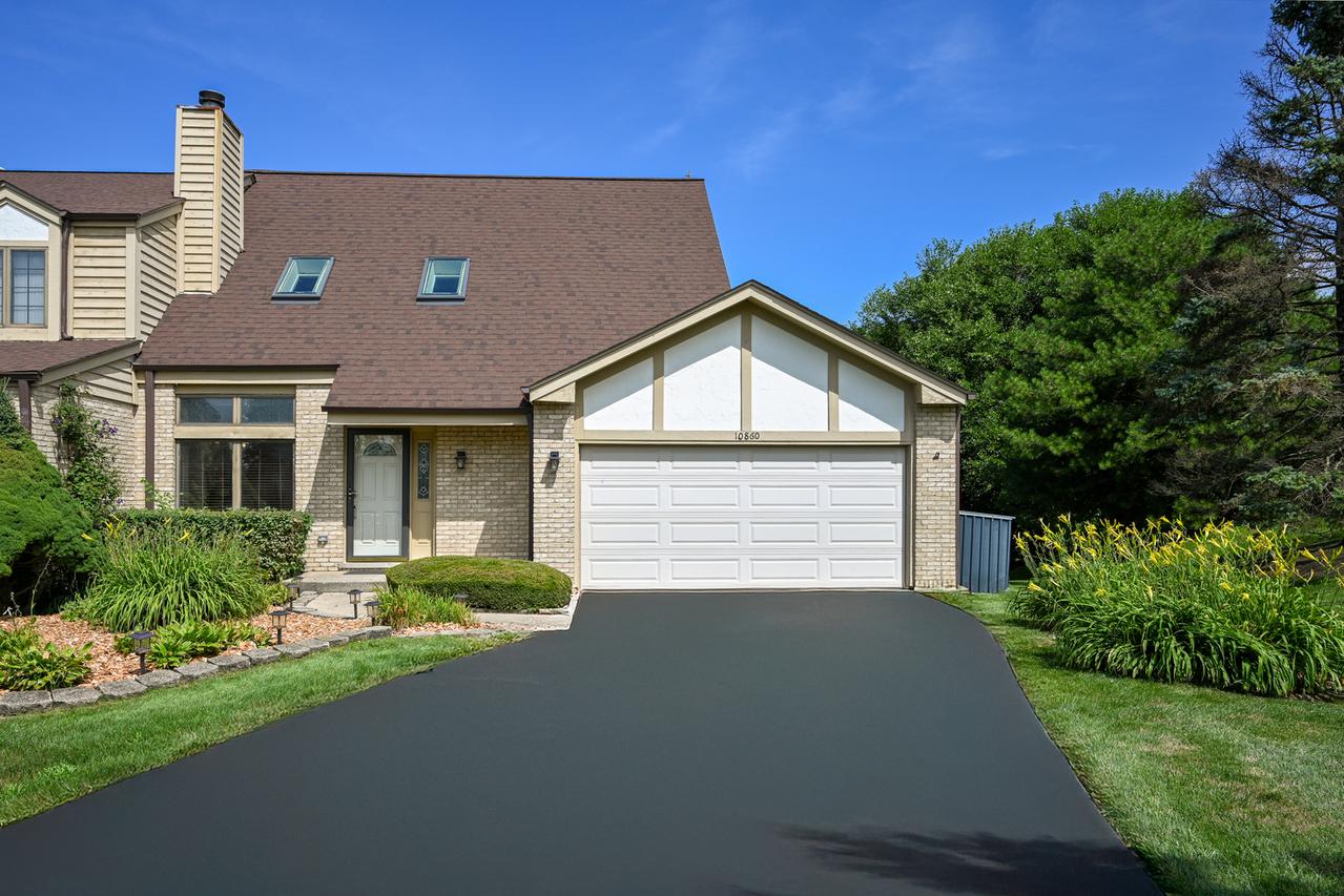10860 S 84th Ave., Palos Hills, IL 60465
