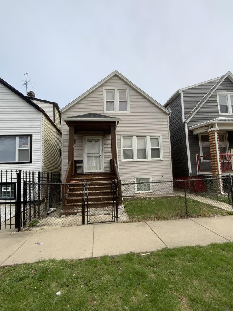 7015 S Wood St., Chicago, IL 60636