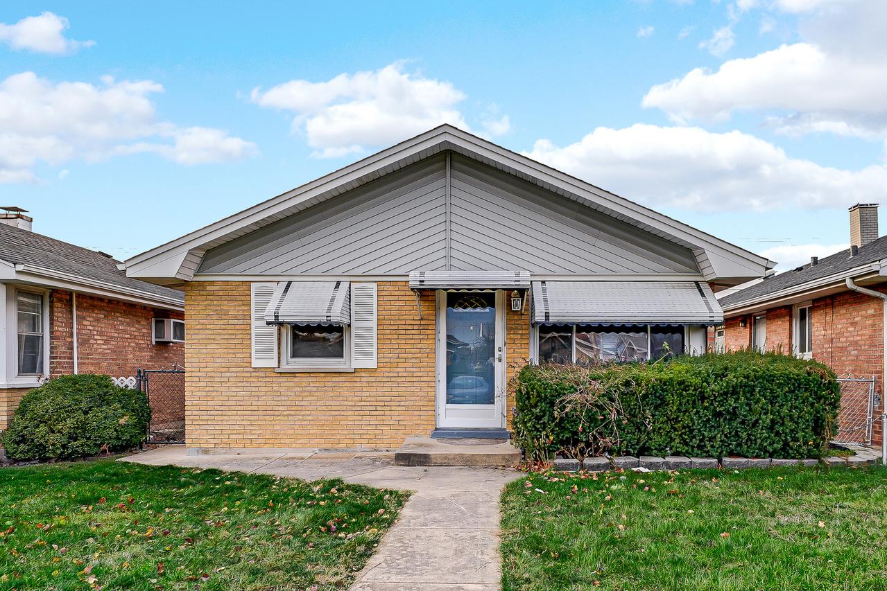 7616 S Lorel Ave., Burbank, IL 60459