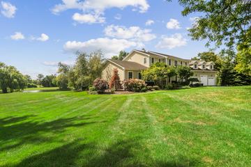 23133 W Bonnyrigg Ct., Hawthorn Woods, IL 60047