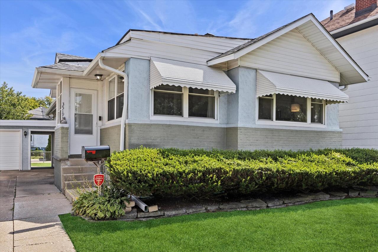 3519 Home Ave., Berwyn, IL 60402
