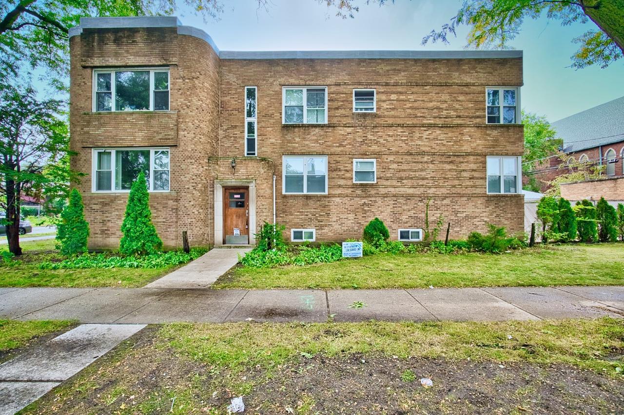 2535 W Glenlake Ave., Chicago, IL 60659