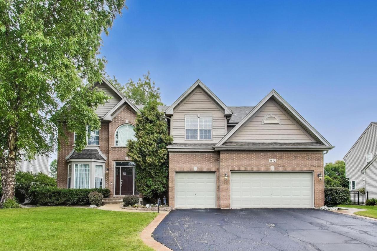 1677 Driftwood Ln., Crystal Lake, IL 60014