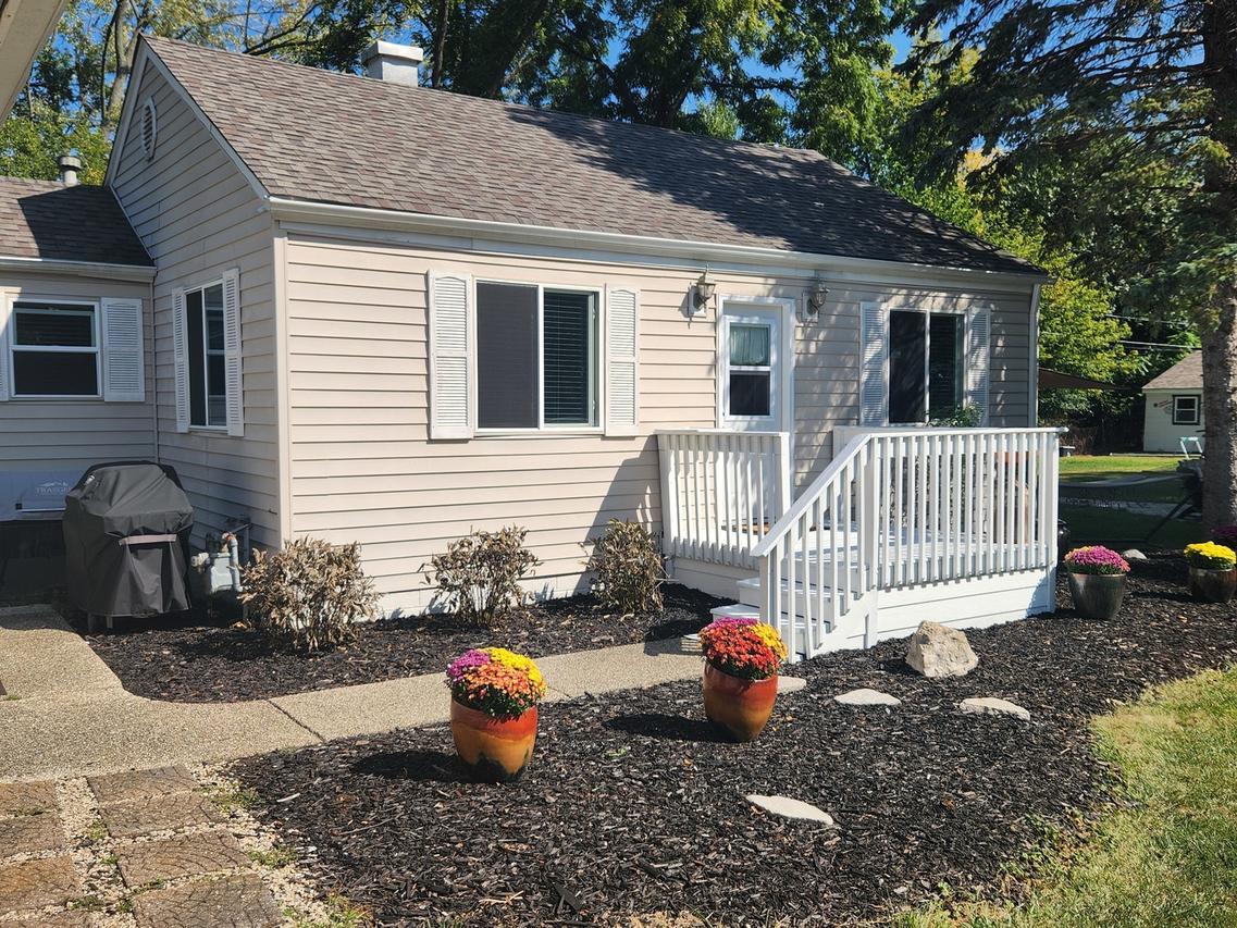 25542 W Dressel Rd., Antioch, IL 60002