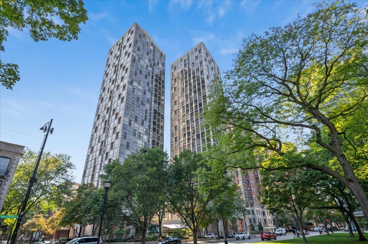 345 W Fullerton Pkwy. #2605, Chicago, IL 60614