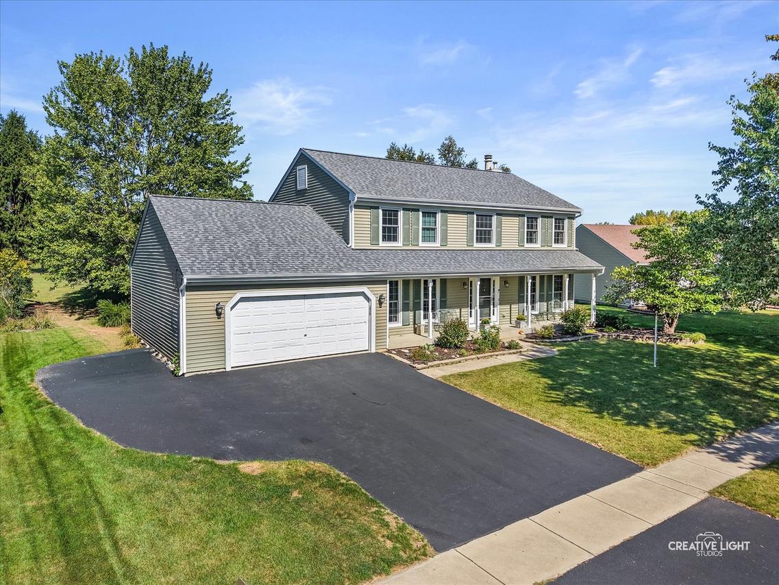 135 Chesterfield Dr., Oswego, IL 60543