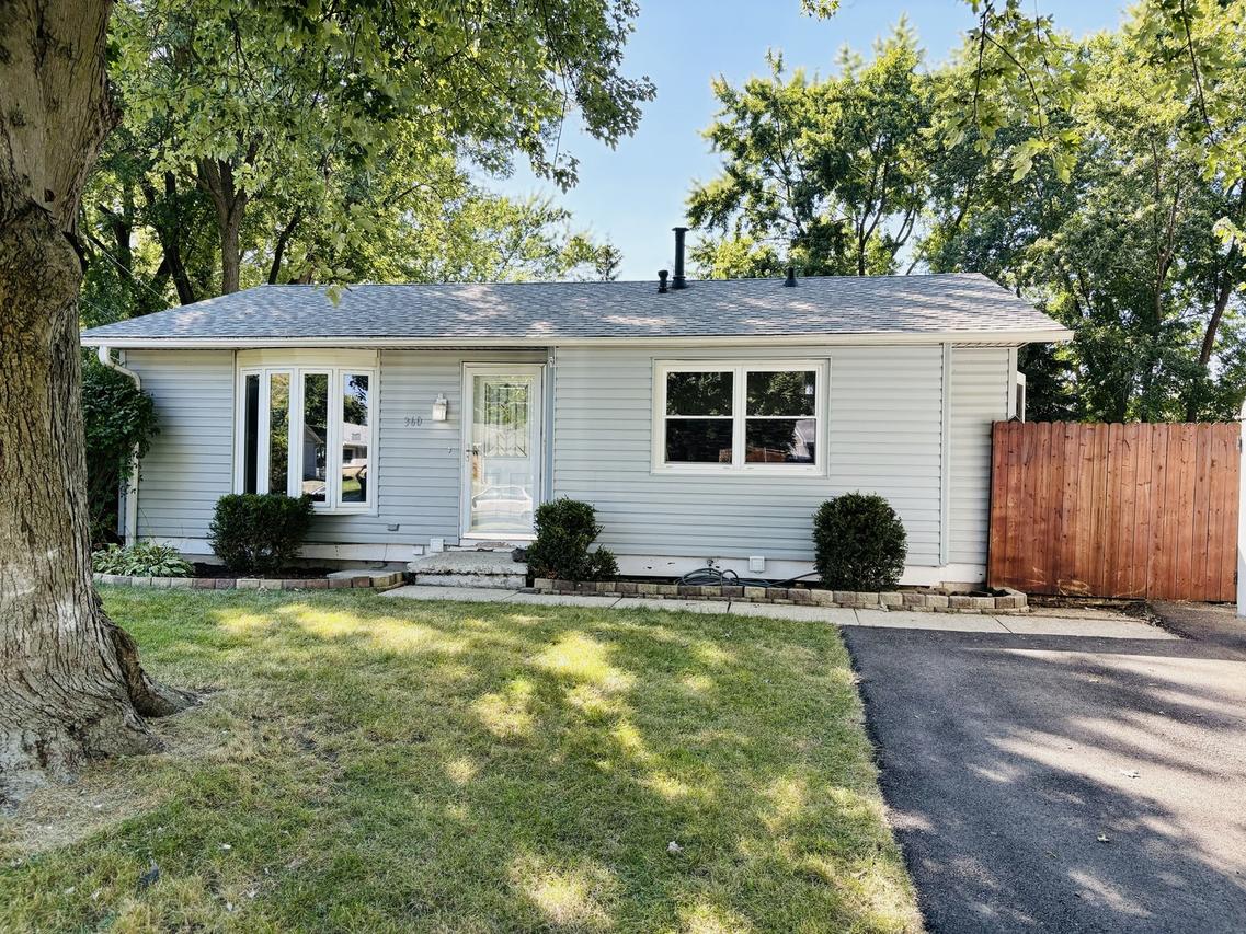 360 Catherine St., Aurora, IL 60505