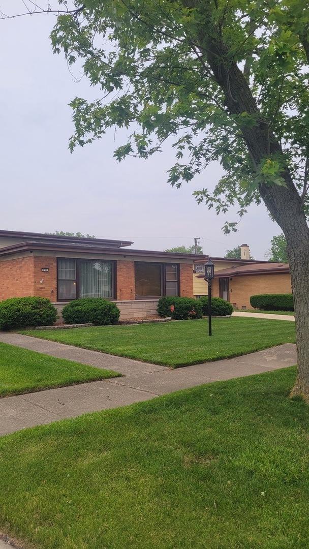 251 S Mayfair Pl., Chicago Heights, IL 60411