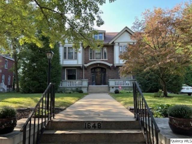 1648 Maine St, Quincy, IL 62301