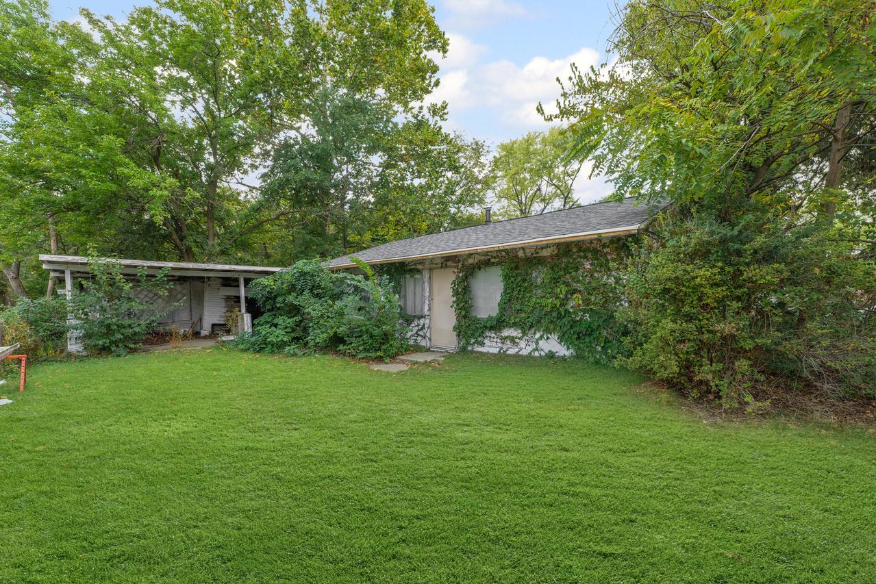 2009 Southwood Dr., Champaign, IL 61821