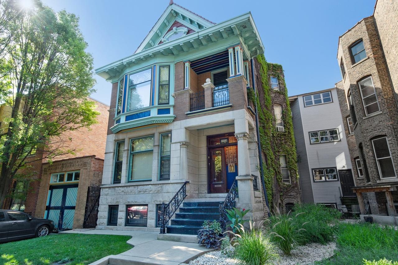 2113 W Concord Pl., Chicago, IL 60647