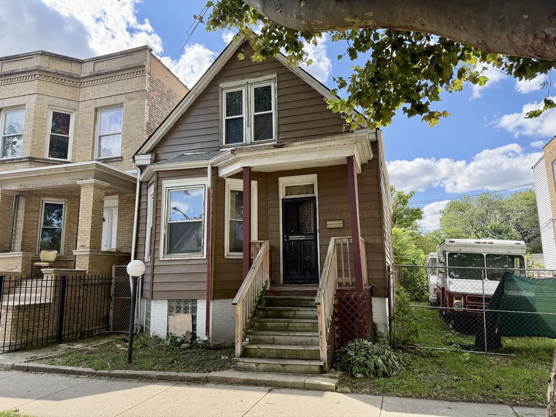 6742 S Throop St., Chicago, IL 60636