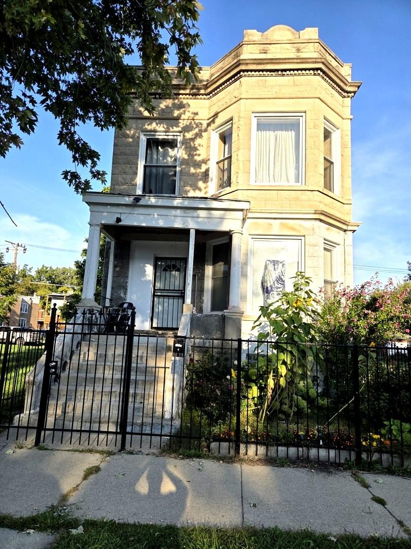 5633 S Justine St., Chicago, IL 60636