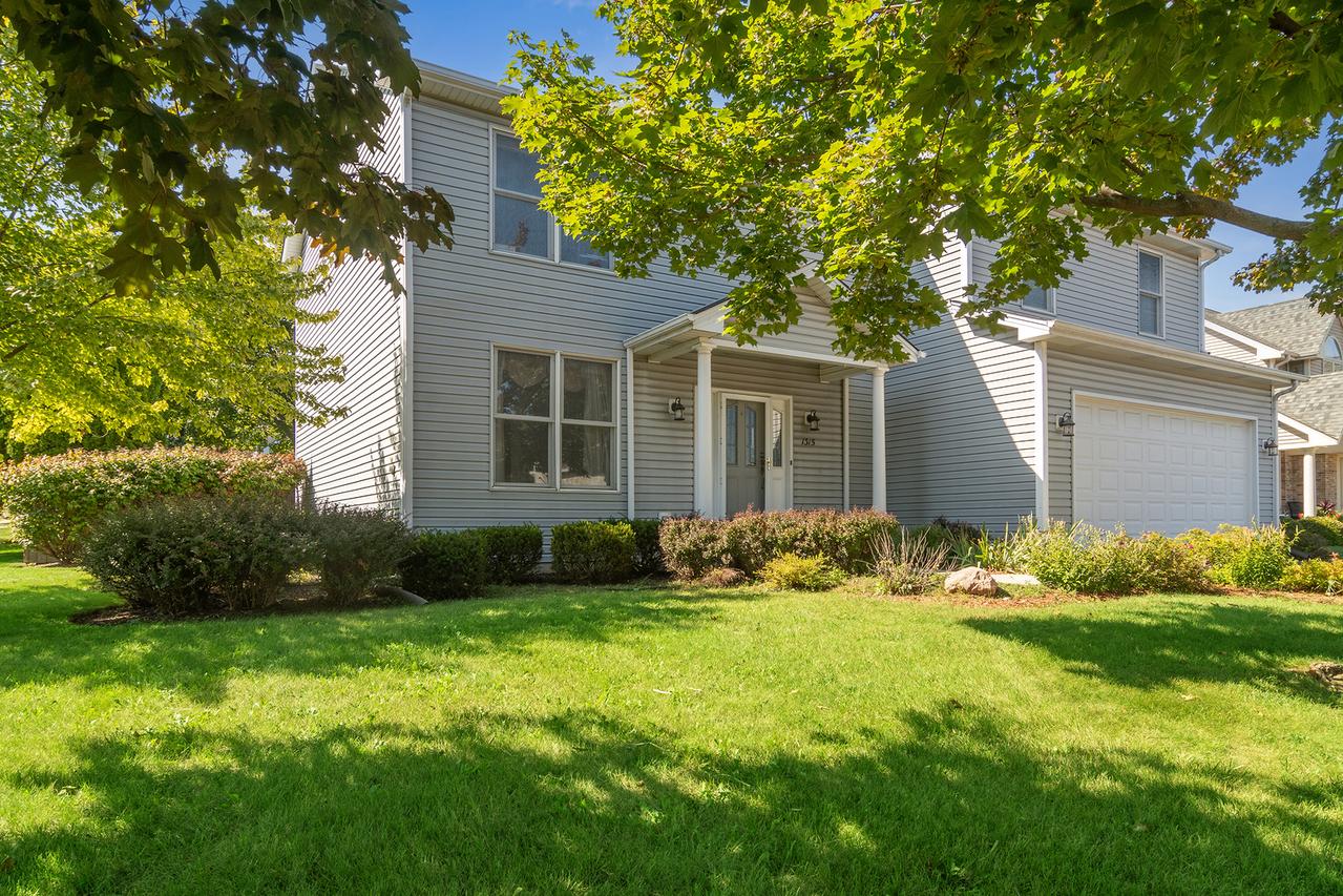 1315 Bonnie Brae Dr., Mchenry, IL 60050