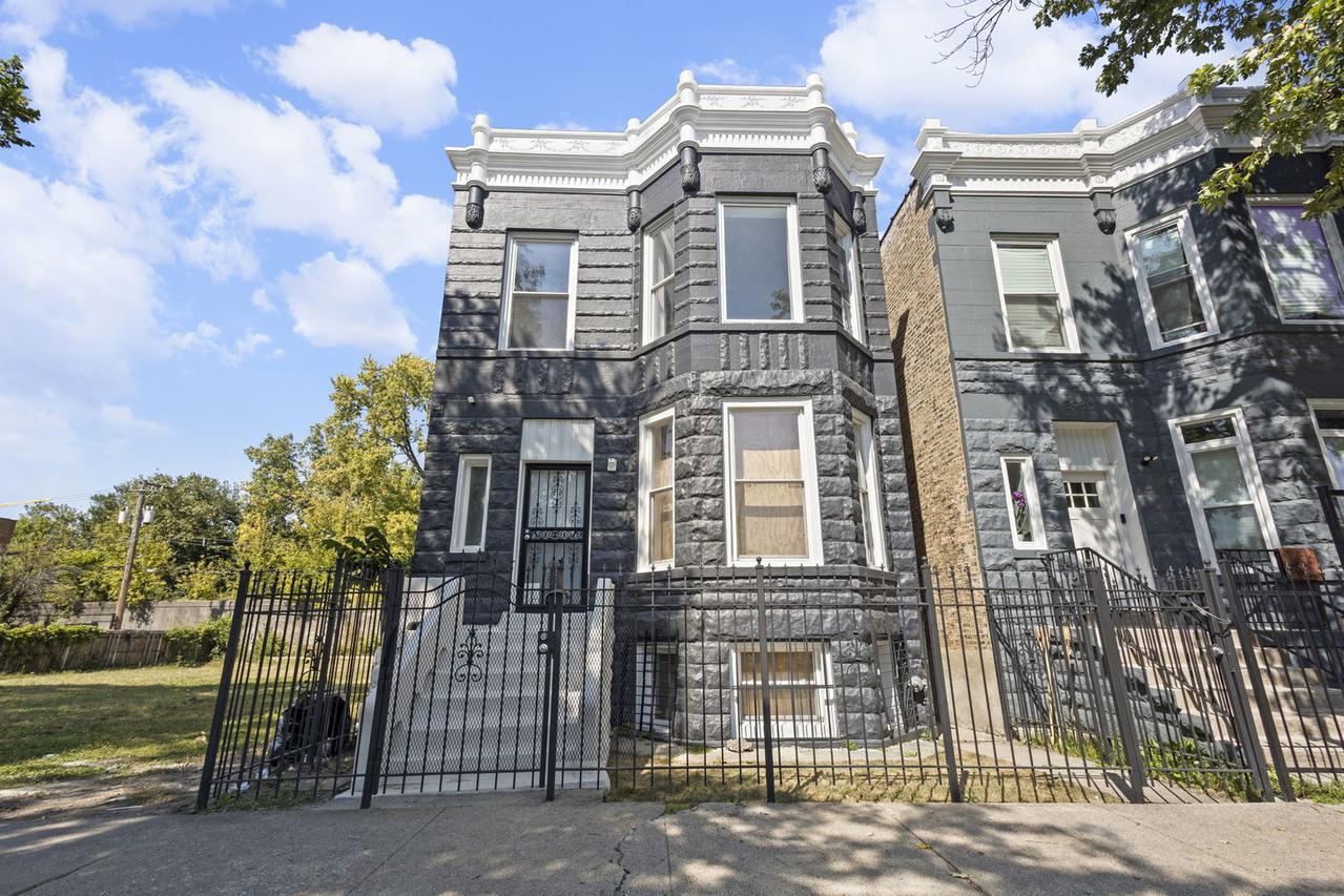 3932 W Fillmore St., Chicago, IL 60624