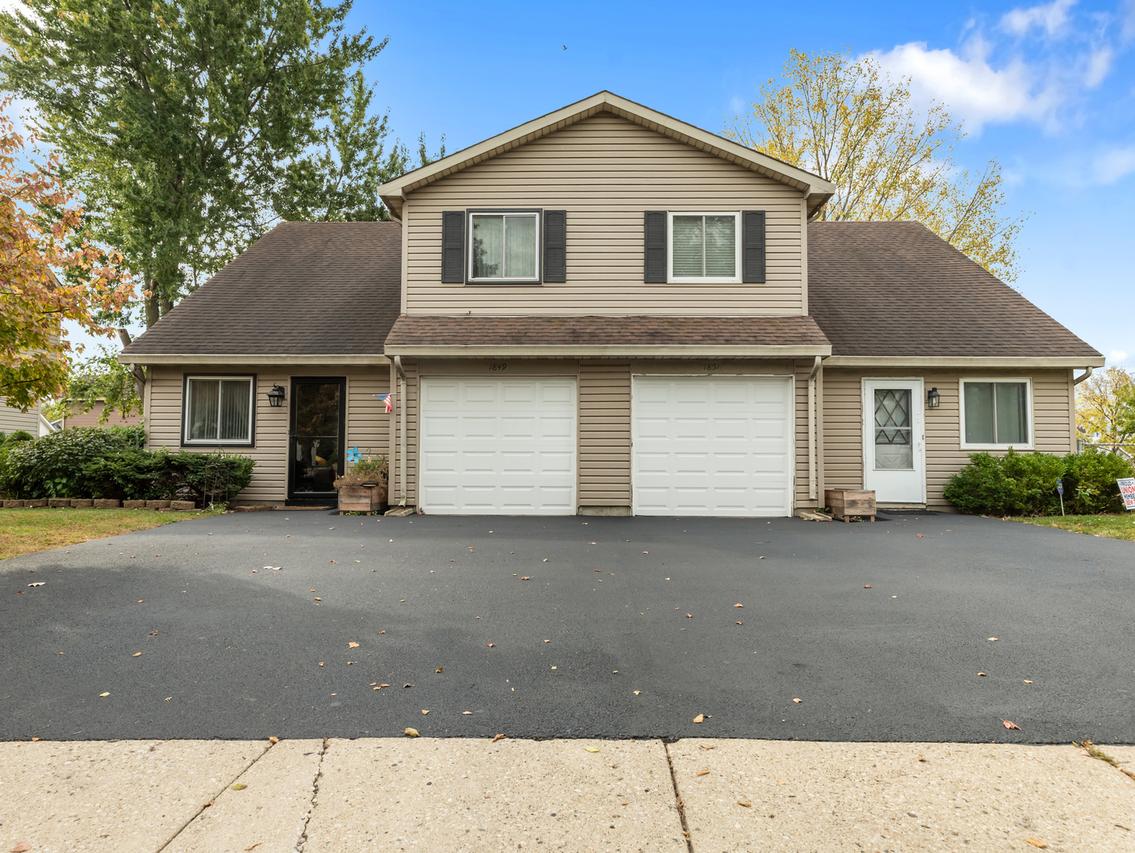 1849 Whitney Dr., Hanover Park, IL 60133