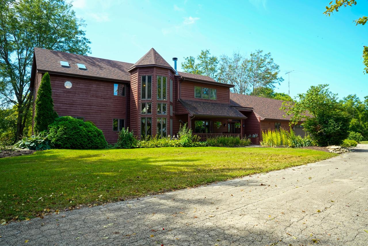 10175 Brown Rd., Morris, IL 60450