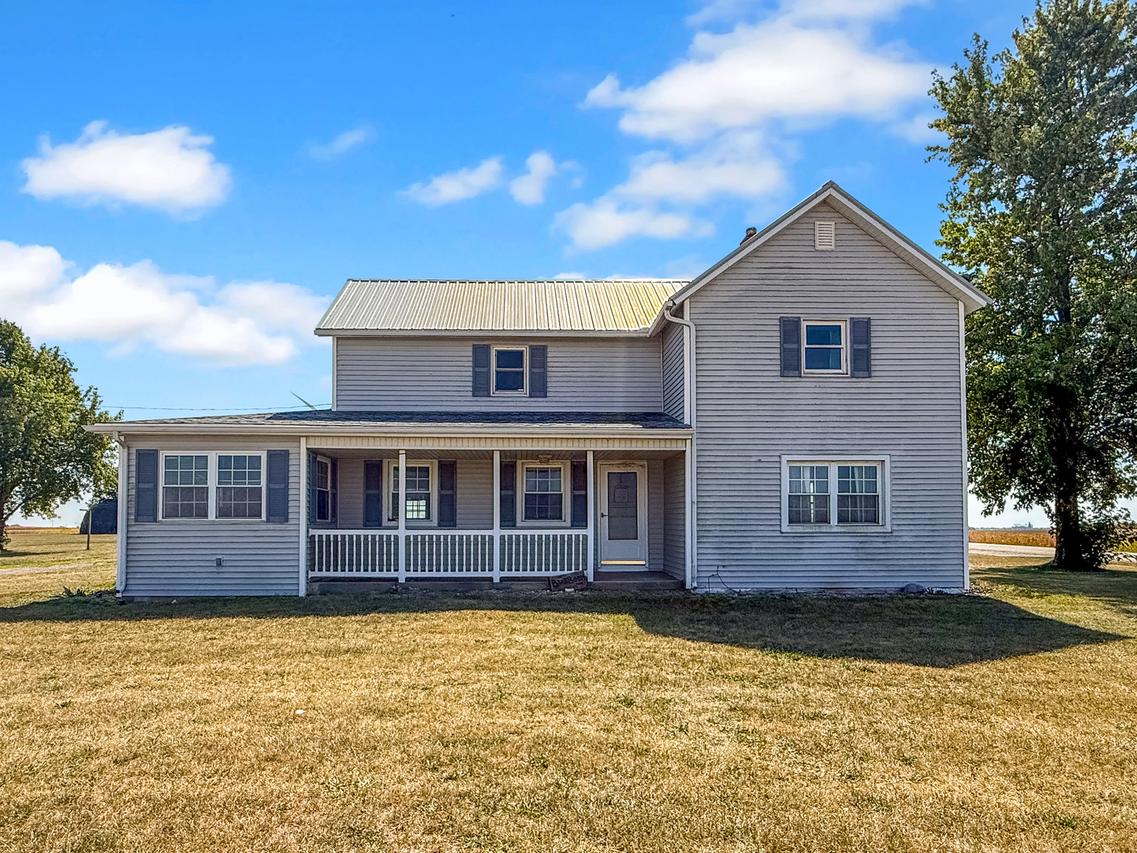 724 E 2600 North Rd., Penfield, IL 61862