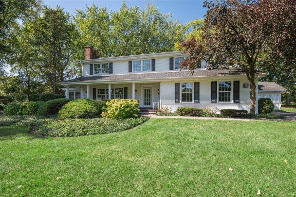 44 Oak Ridge Ln., Deer Park, IL 60010
