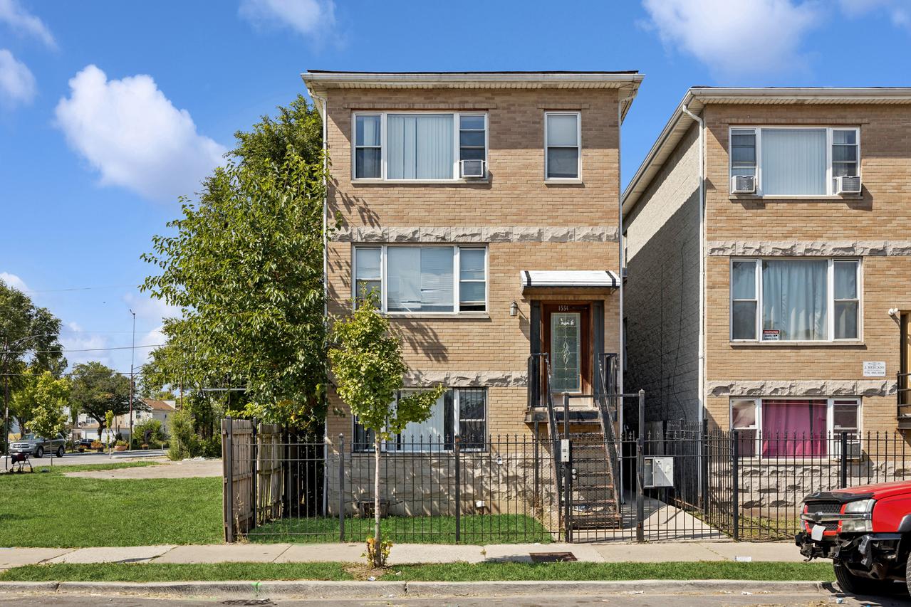 1554 S Homan Ave., Chicago, IL 60623