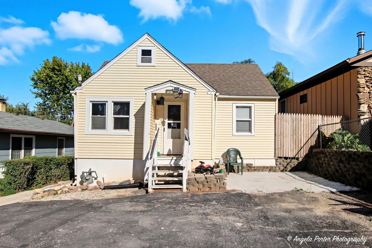 1311 N West End Dr., Round Lake Beach, IL 60073