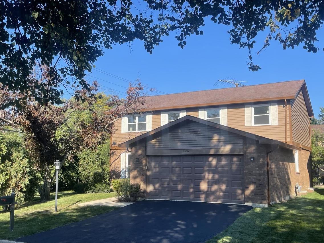 2566 Brian Dr., Northbrook, IL 60062