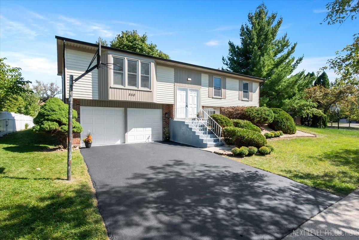 550 Piccadilly Ln., Bolingbrook, IL 60440