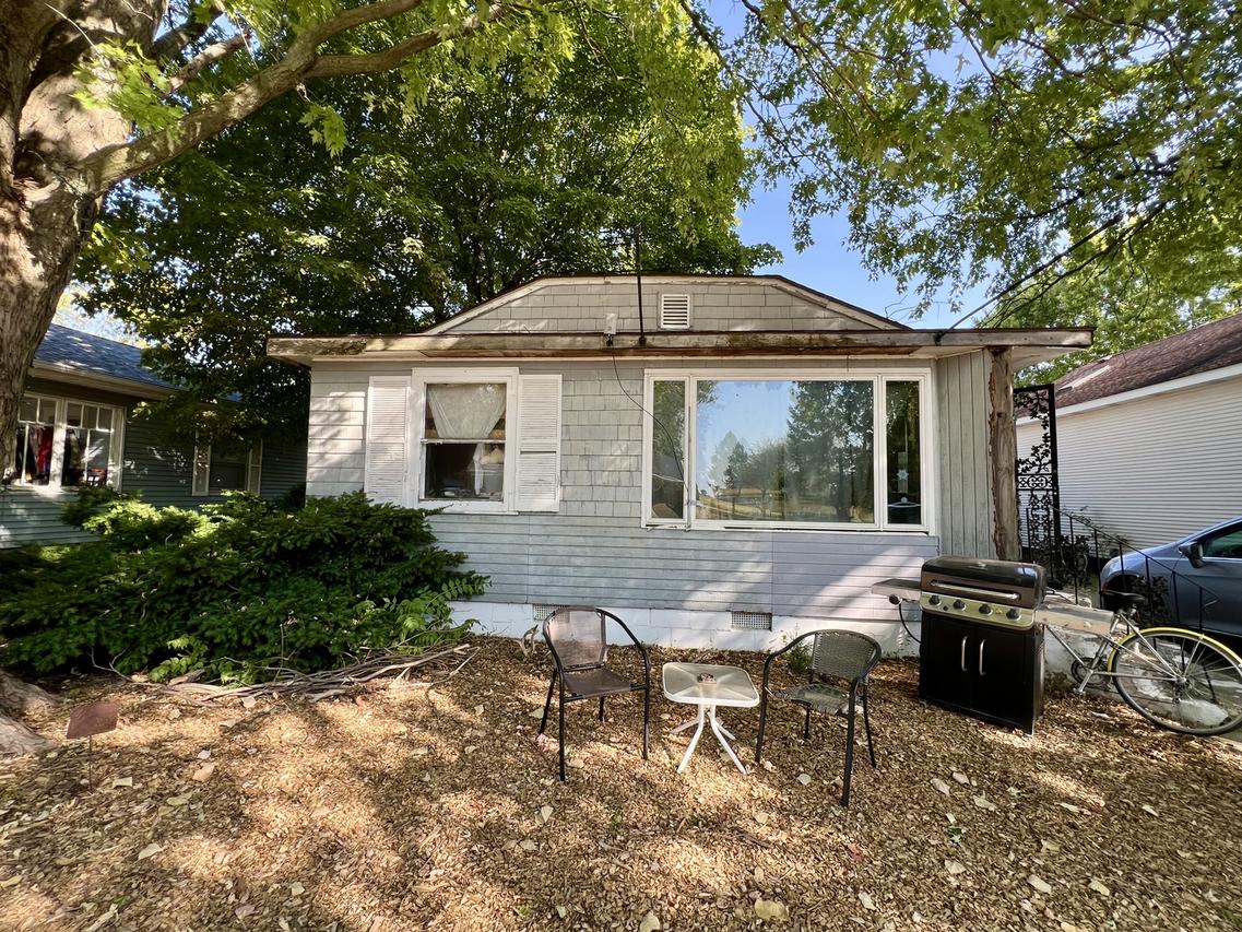 514 W Harrison St., Villa Grove, IL 61956