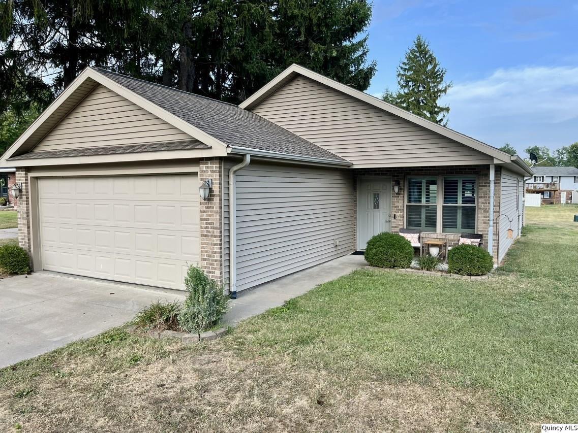 1421 S 28th St., Quincy, IL 62301