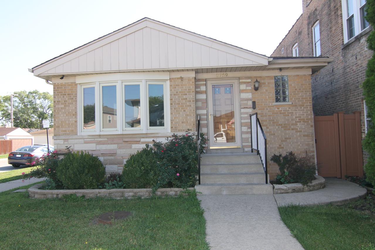 3759 N Pioneer Ave., Chicago, IL 60634