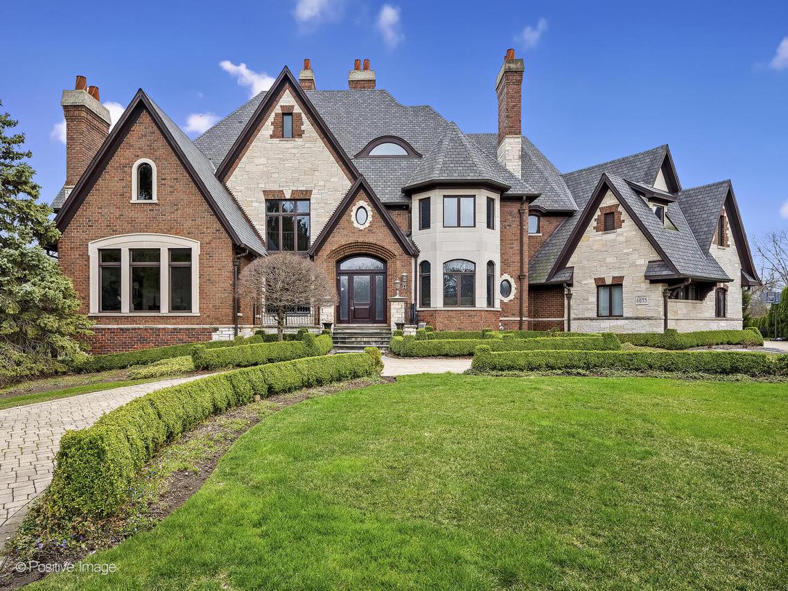 6655 Lee Ct., Burr Ridge, IL 60527