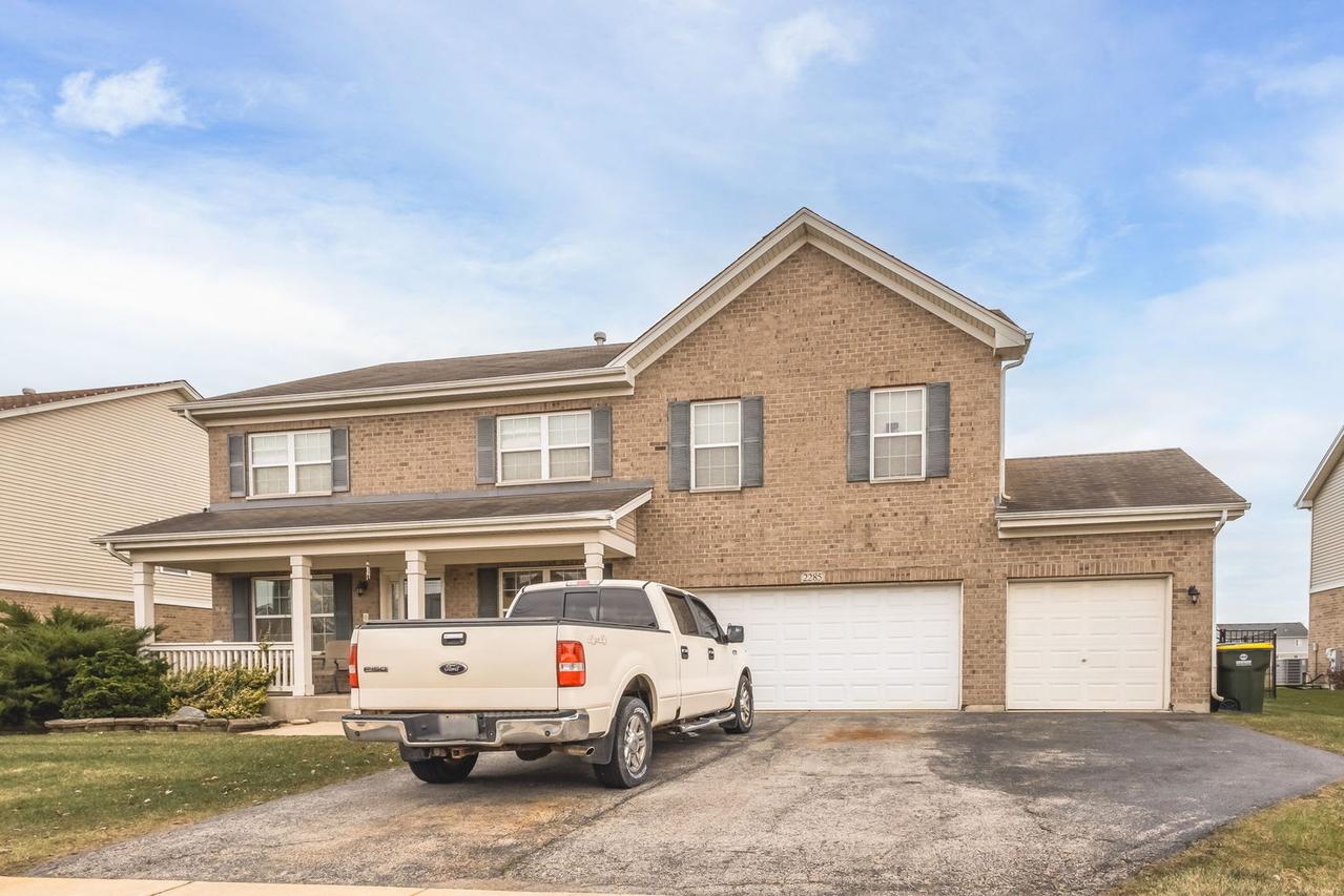 2285 Queensbridge Dr., Lynwood, IL 60411