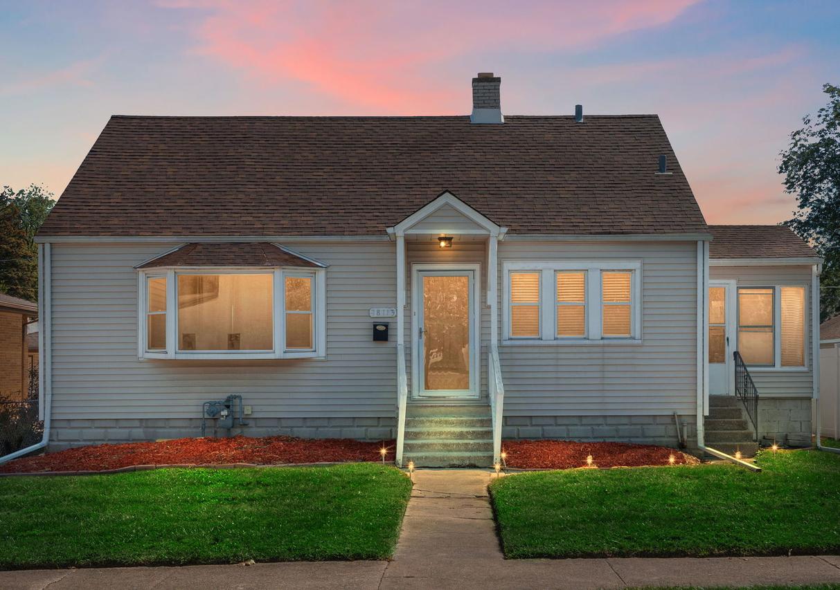18113 Park Ave., Lansing, IL 60438