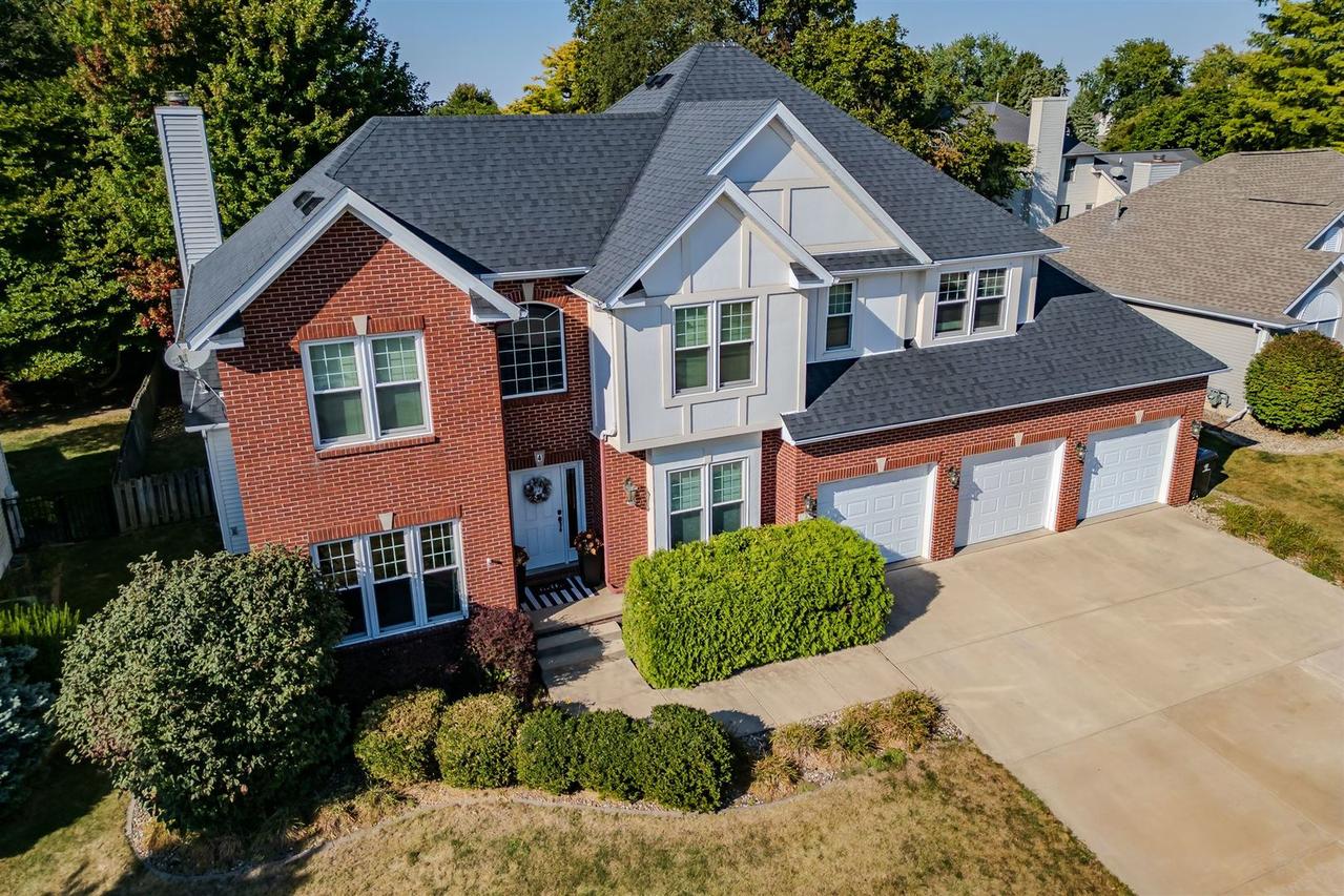 4 Scofield Ct., Bloomington, IL 61704