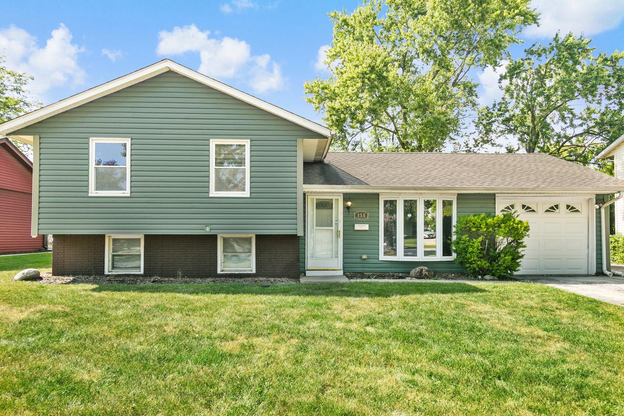 856 Notre Dame Dr., Matteson, IL 60443