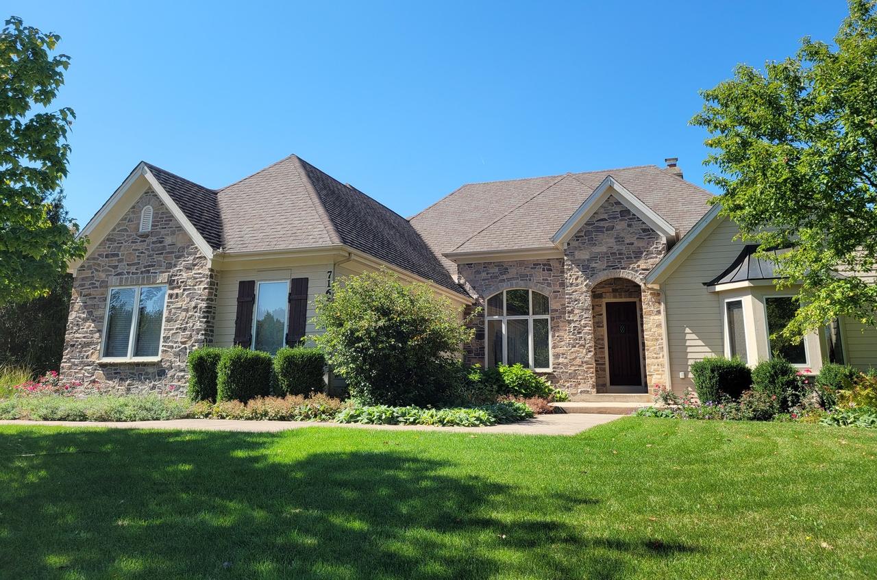 7165 Longmoor Dr., Lakewood, IL 60014