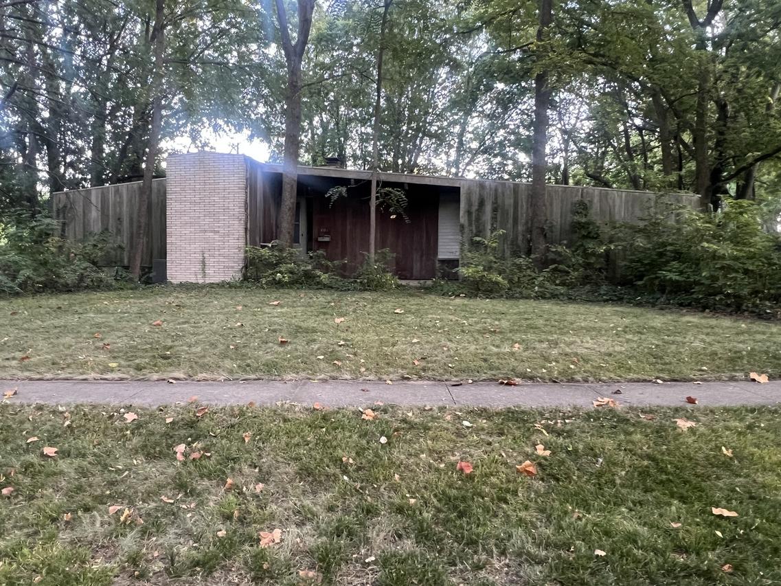 401 E George Huff Dr., Urbana, IL 61801