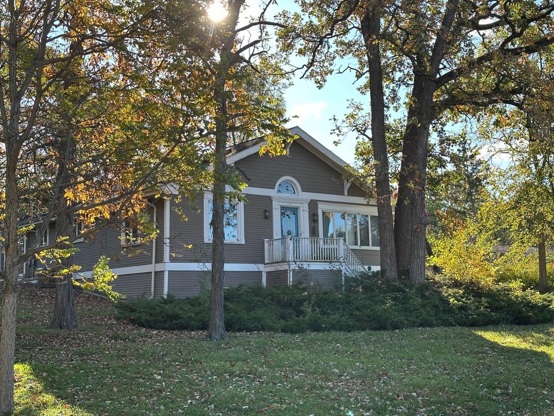 263 Biltmore Dr., North Barrington, IL 60010