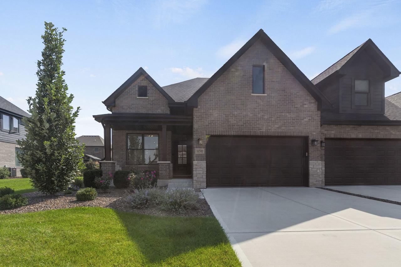 16500 Kayla Dr., Lemont, IL 60439