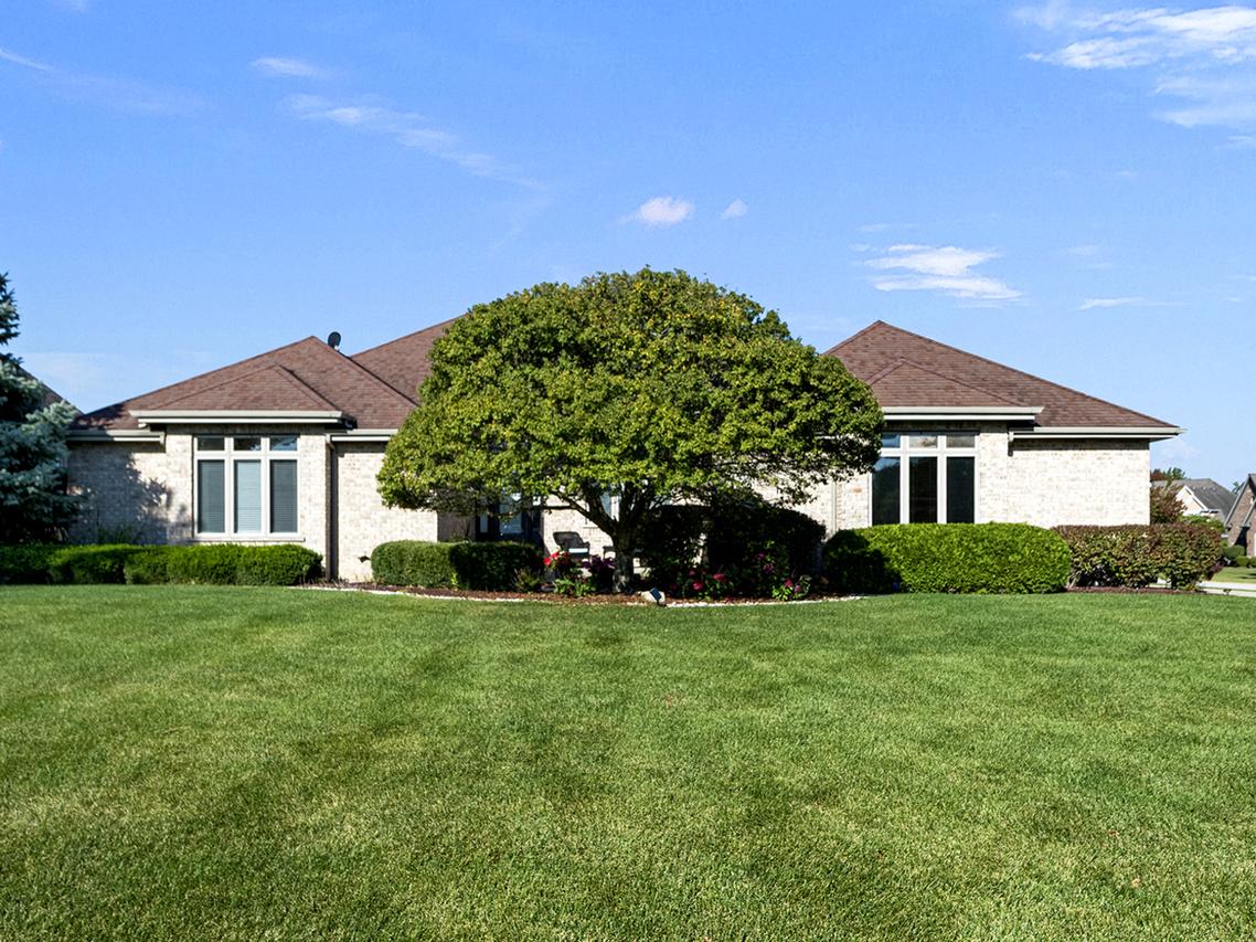 25600 S Bristol Ln., Monee, IL 60449
