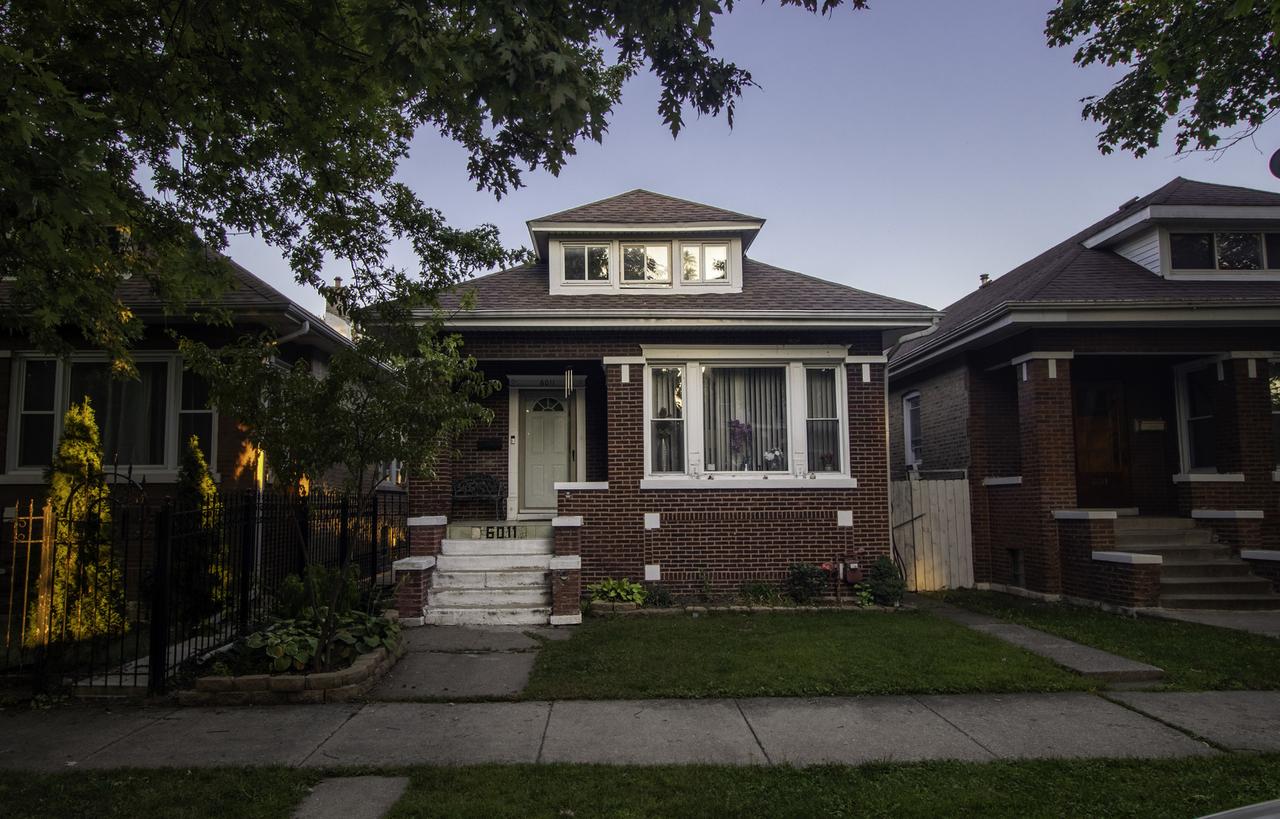 6011 S Albany Ave., Chicago, IL 60629