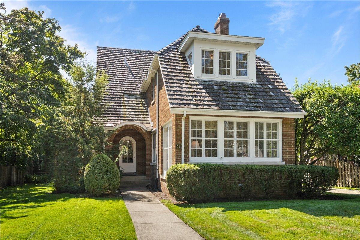 27 Logan Ter., Golf, IL 60029