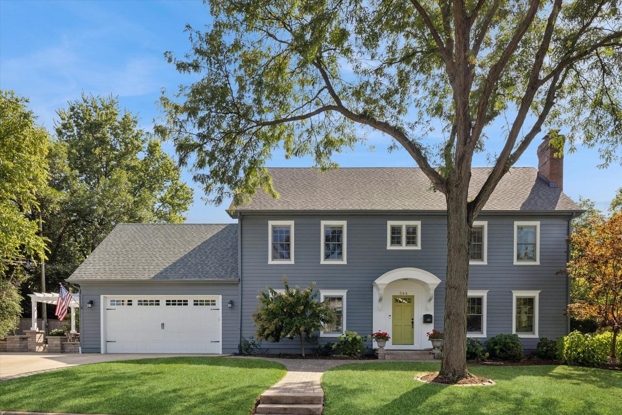 544 W 7th St., Hinsdale, IL 60521