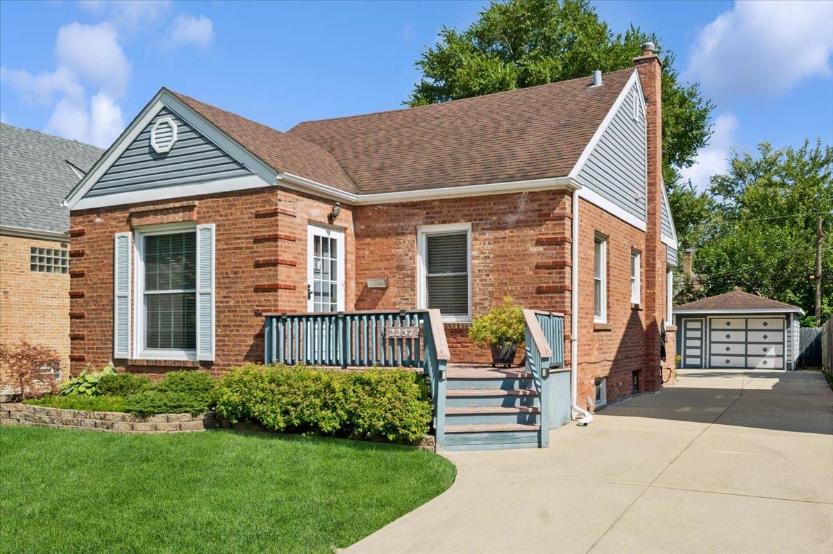 2237 S 22nd Ave., Broadview, IL 60155